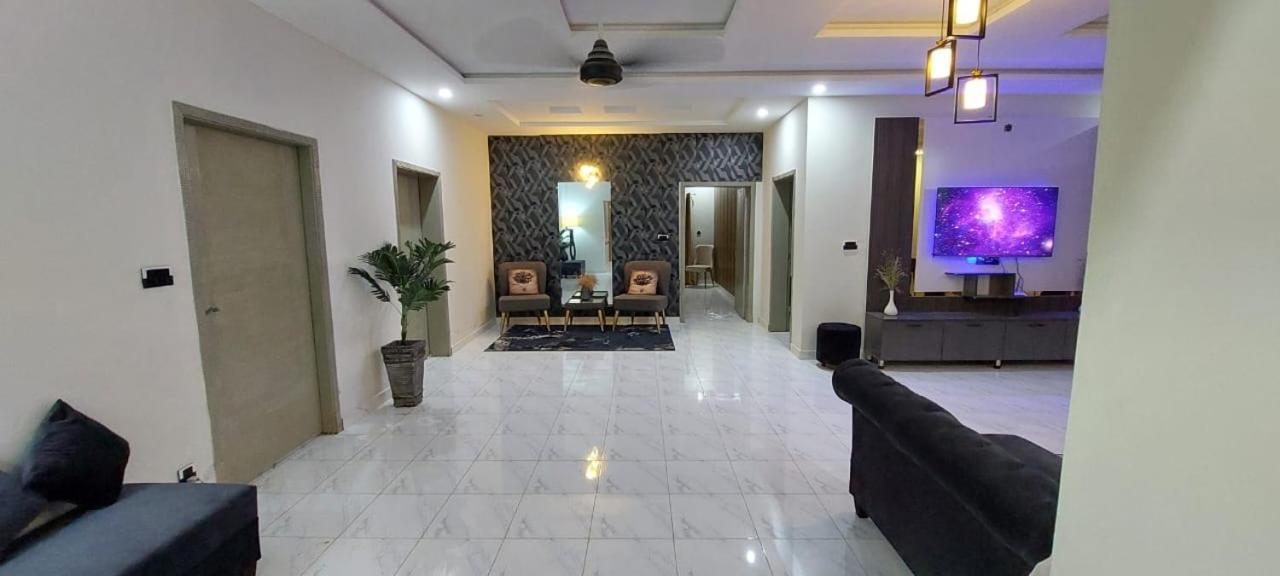 Velvet Vibes Villa Near Islamabad Airport Dhok Sandemar Zewnętrze zdjęcie